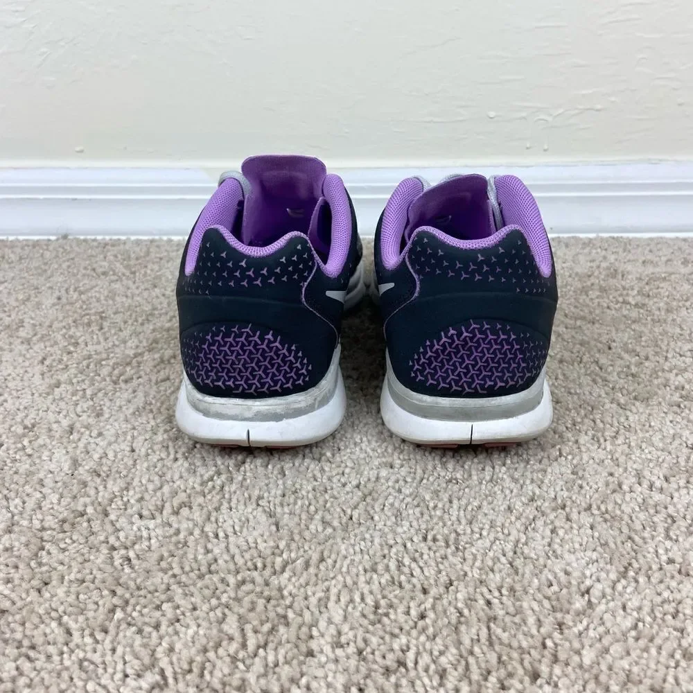 Nike Free TR 5 Women’s Training Shoes - Black & Purple